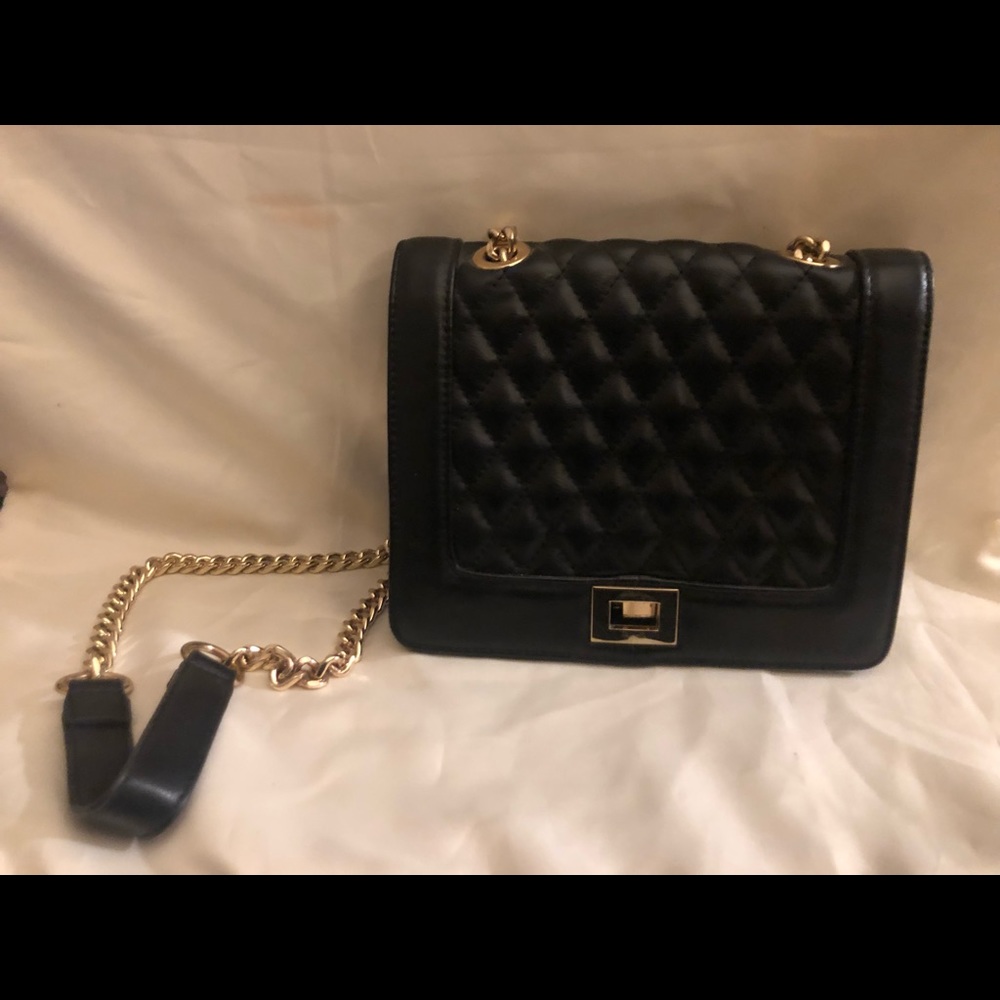 Bebe clutch